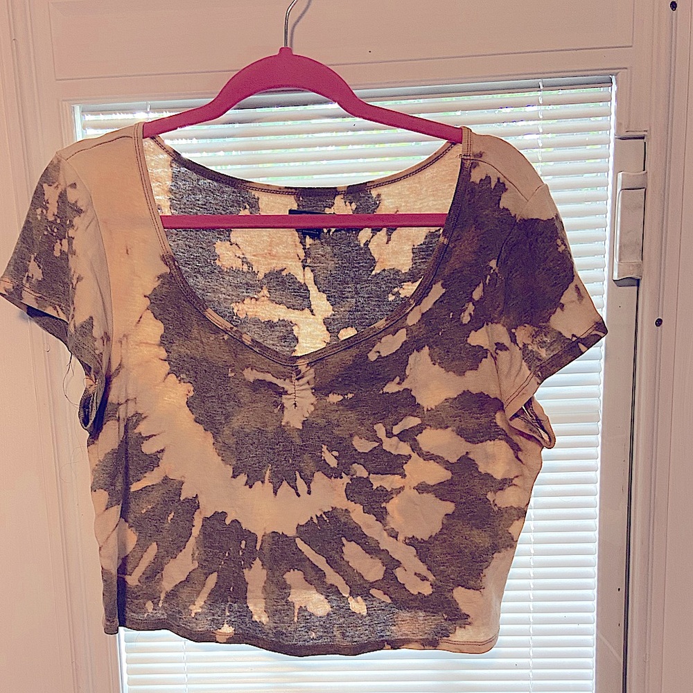 Women’s crop top